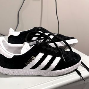 Adidas gazelle sneakers